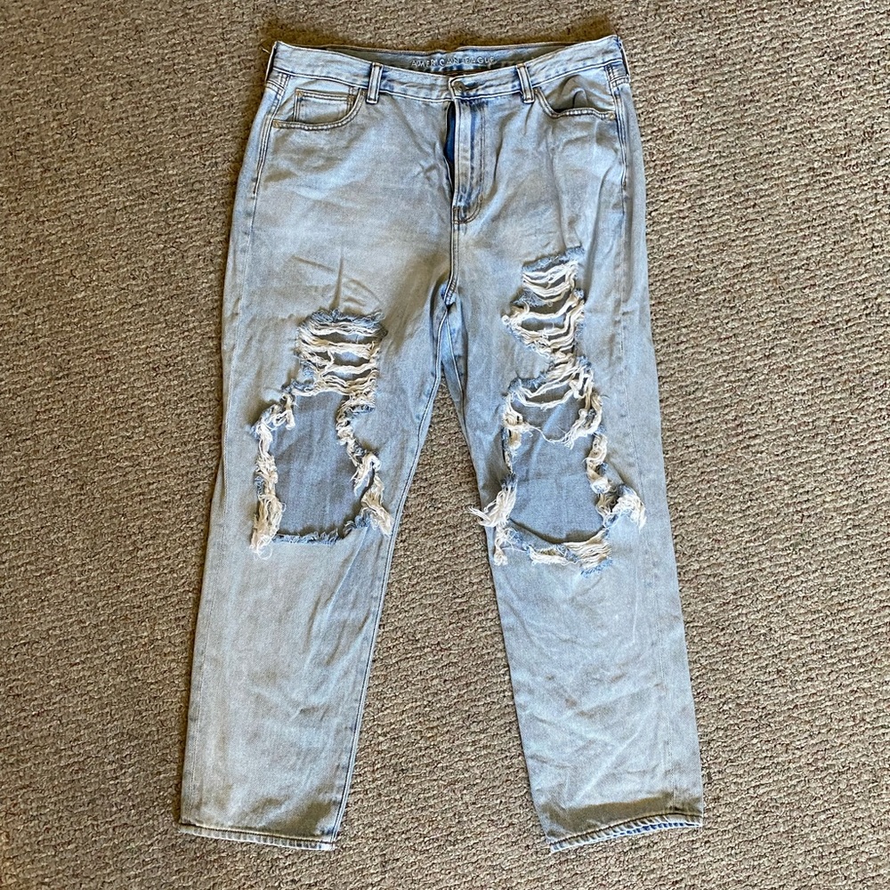 American eagle mom jeans